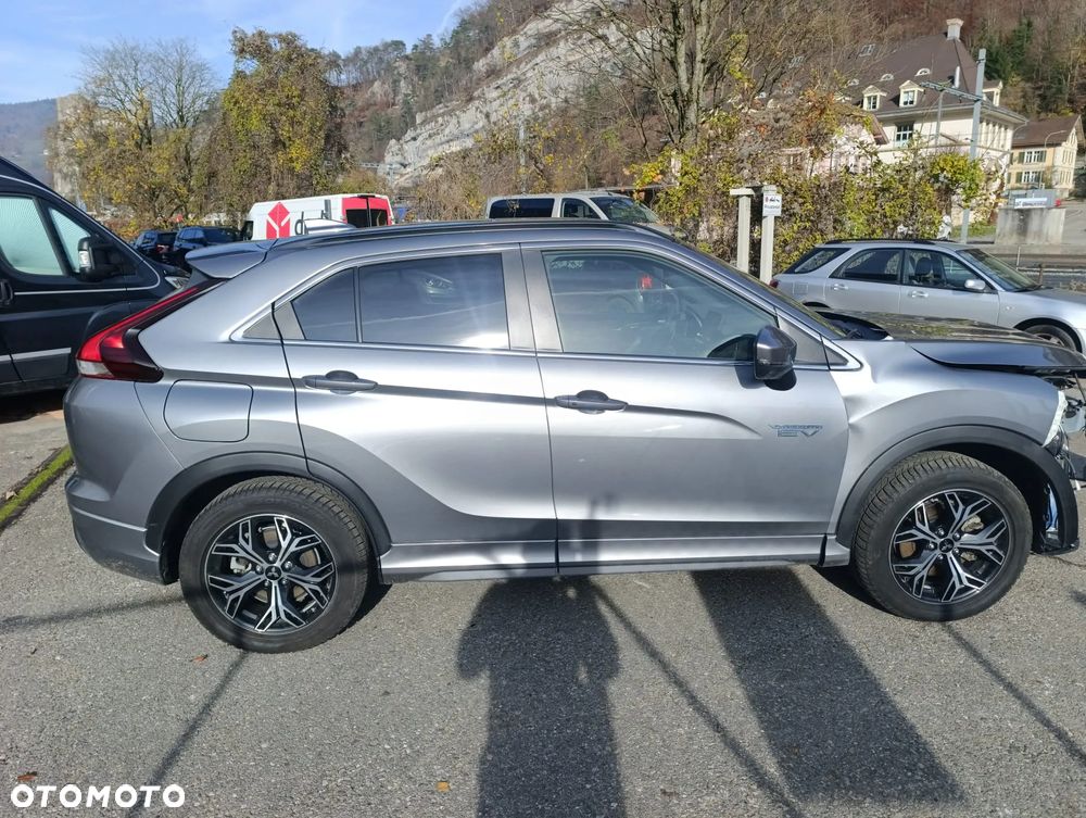 Mitsubishi Eclipse Cross 2.4 PHEV Instyle Plus - 3