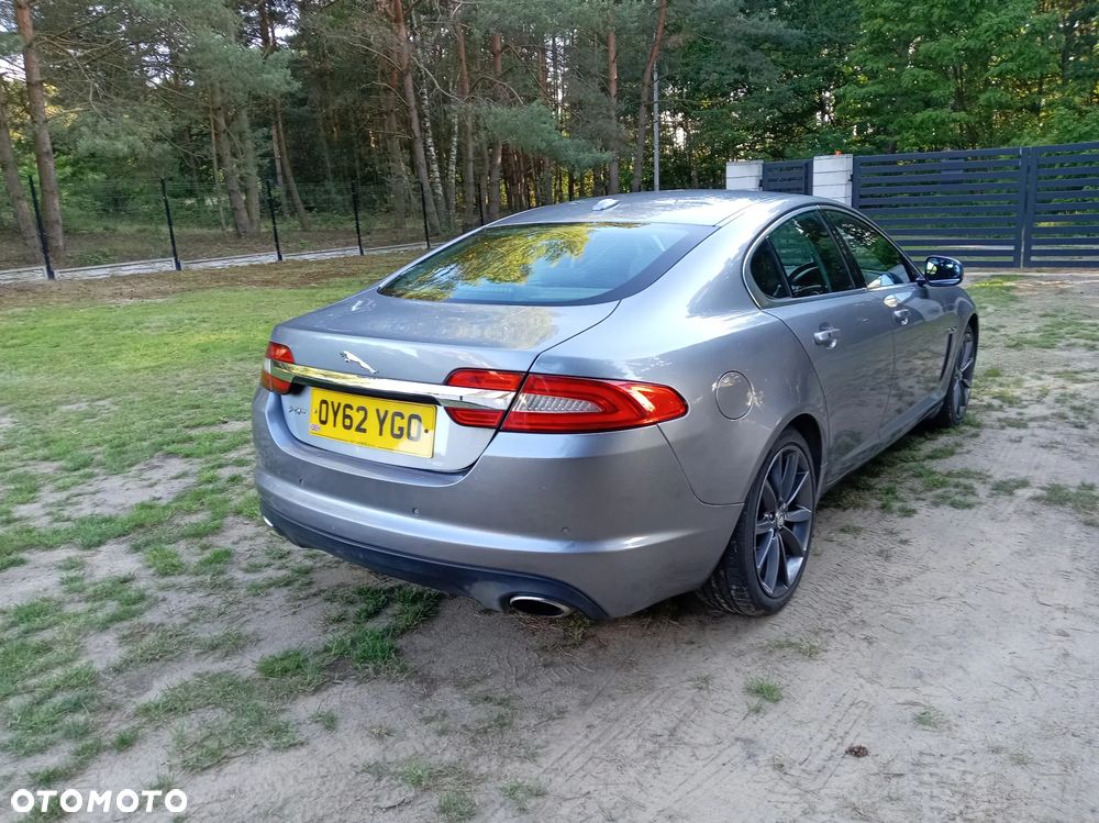 Jaguar XF 3.0 V6 D Premium Luxury - 6