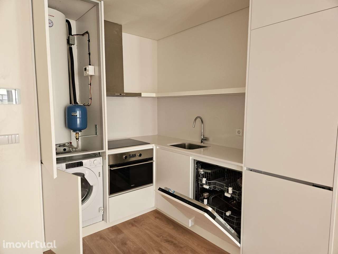 T1 a Estrear - Colina de Sant`Ana, Lisboa - Grande imagem: 5/15