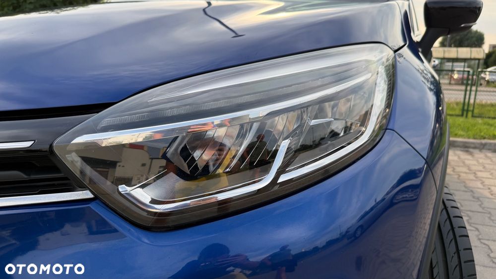 Renault Captur - 32