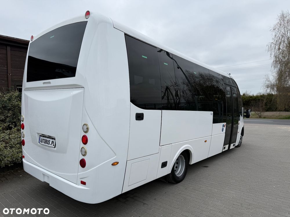 Iveco Rosero First - 4