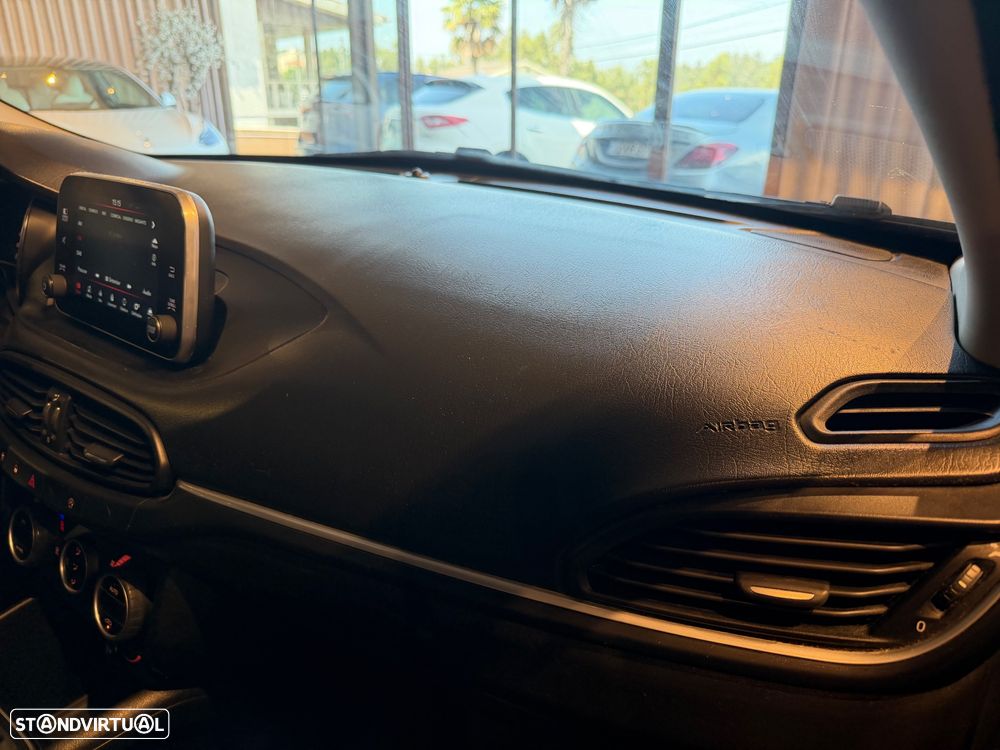 Fiat Tipo Station Wagon 1.3 M-Jet Lounge J17 - 32