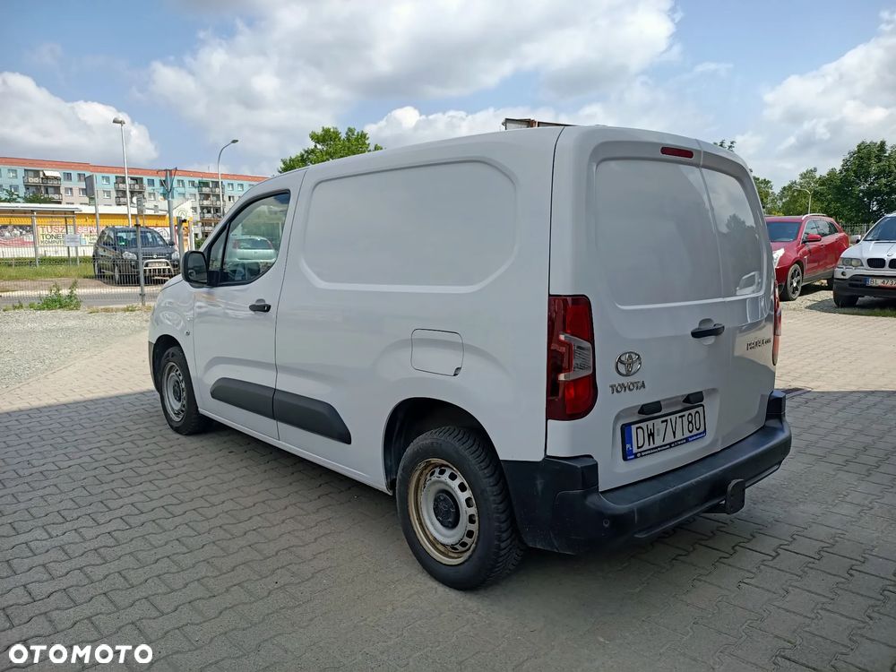 Toyota Proace City Van - 3