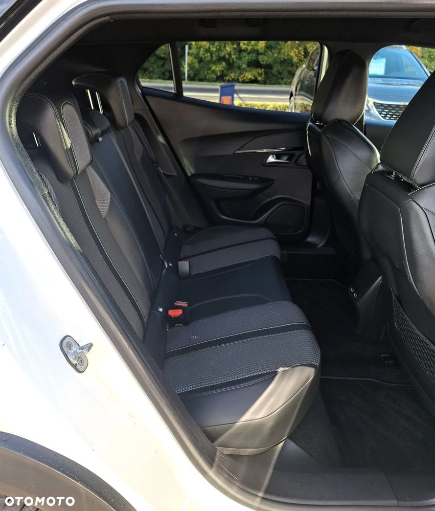 Peugeot 2008 1.5 BlueHDi GT S&S EAT8 - 12