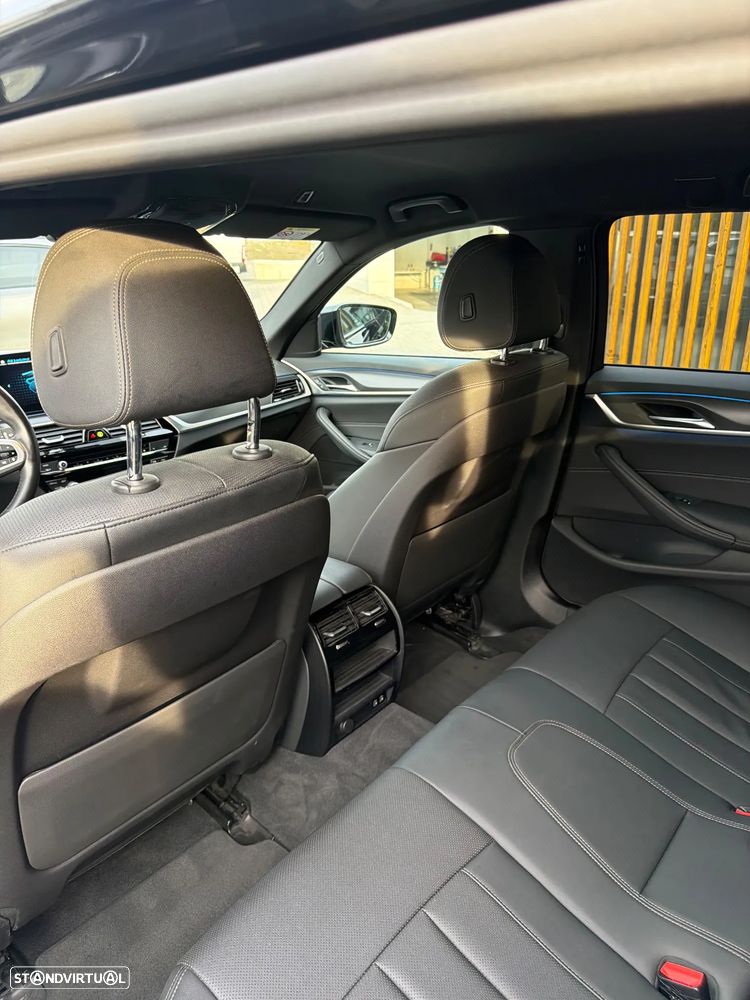 BMW 530 e Pack Desportivo M - 21