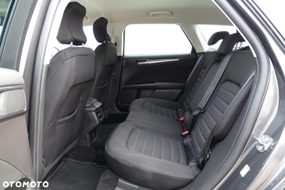 Ford Mondeo - 12