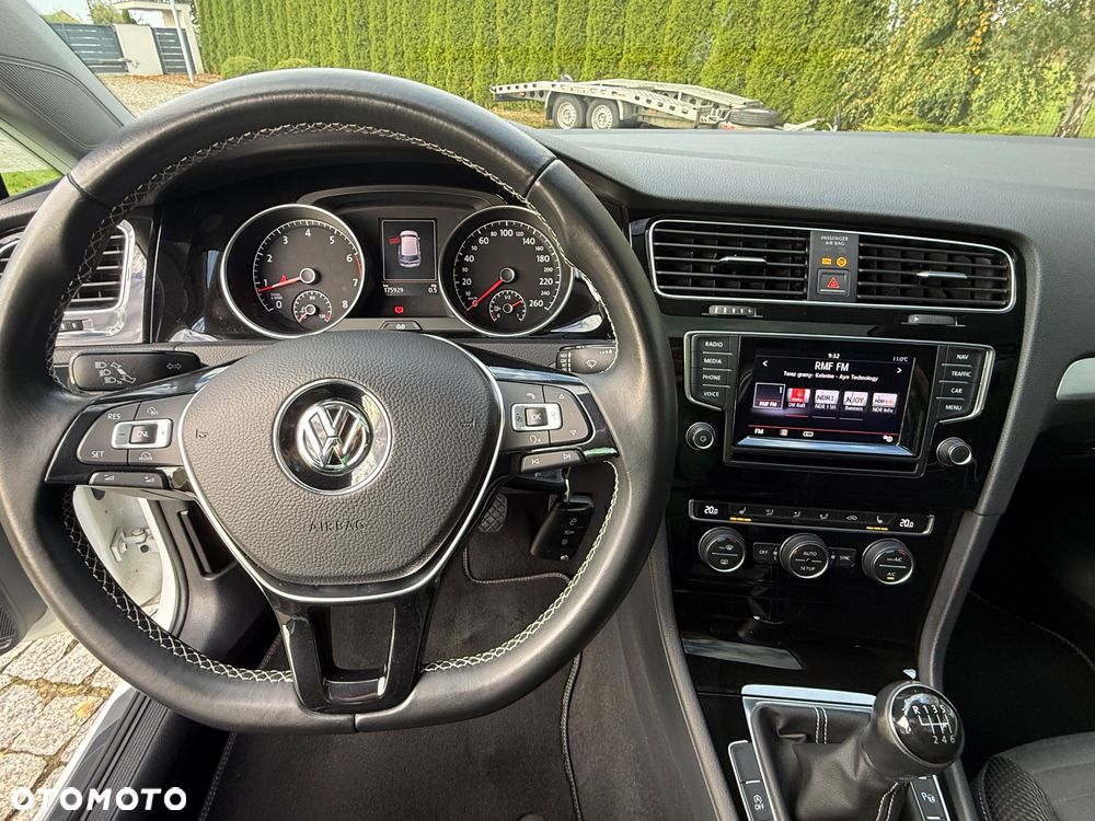 Volkswagen Golf 1.2 TSI BlueMotion Technology Cup - 17