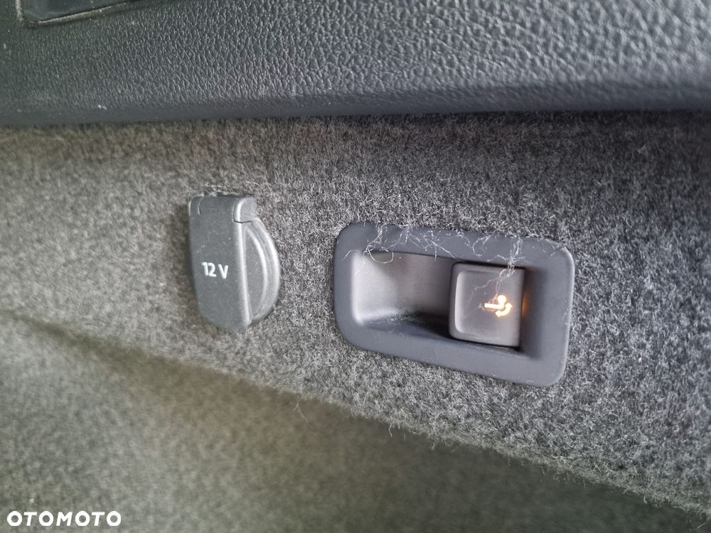 Volkswagen Passat Variant 2.0 TDI (BlueMotion Technology) Comfortline - 15