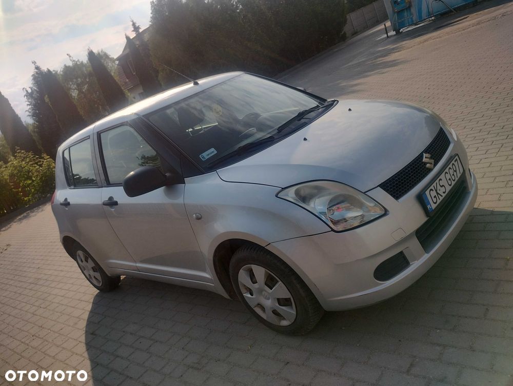 Suzuki Swift - 2