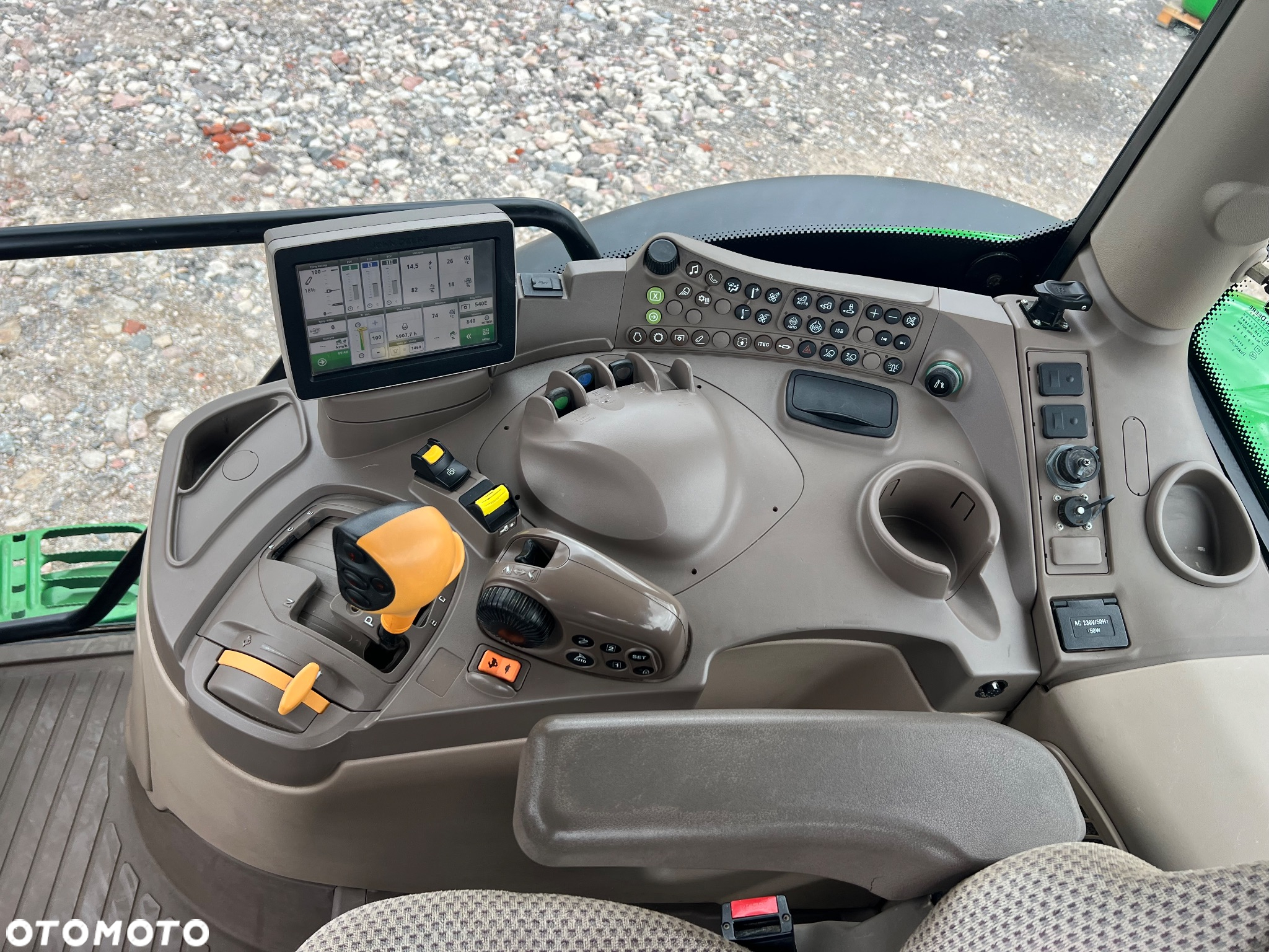 John Deere 6155R - 16