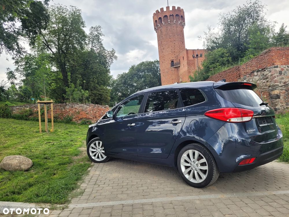 Kia Carens 1.7 CRDi 141 Dream Team Edition - 33