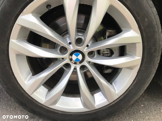 BMW Seria 5 528i xDrive - 17