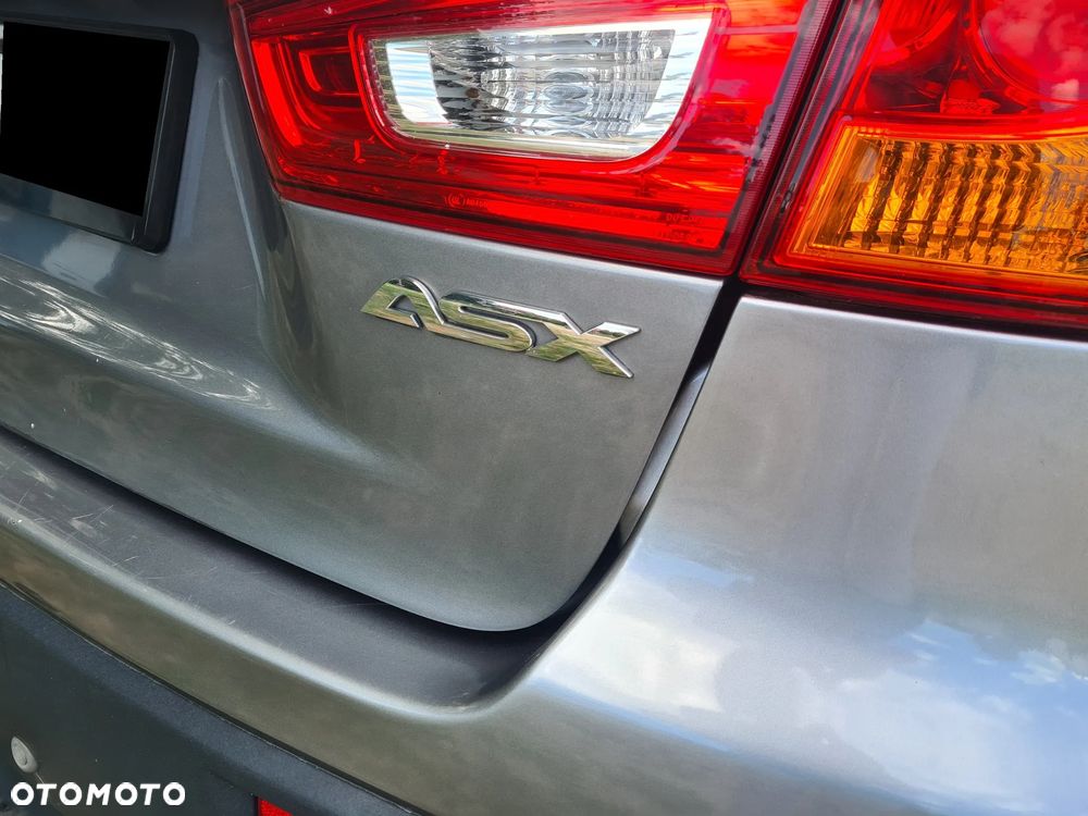 Mitsubishi ASX - 8
