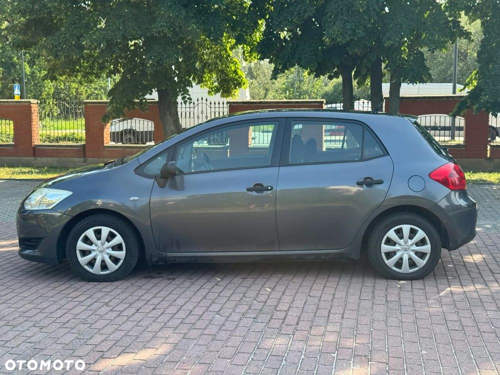 Toyota Auris 1.4 D-4D Terra - 7