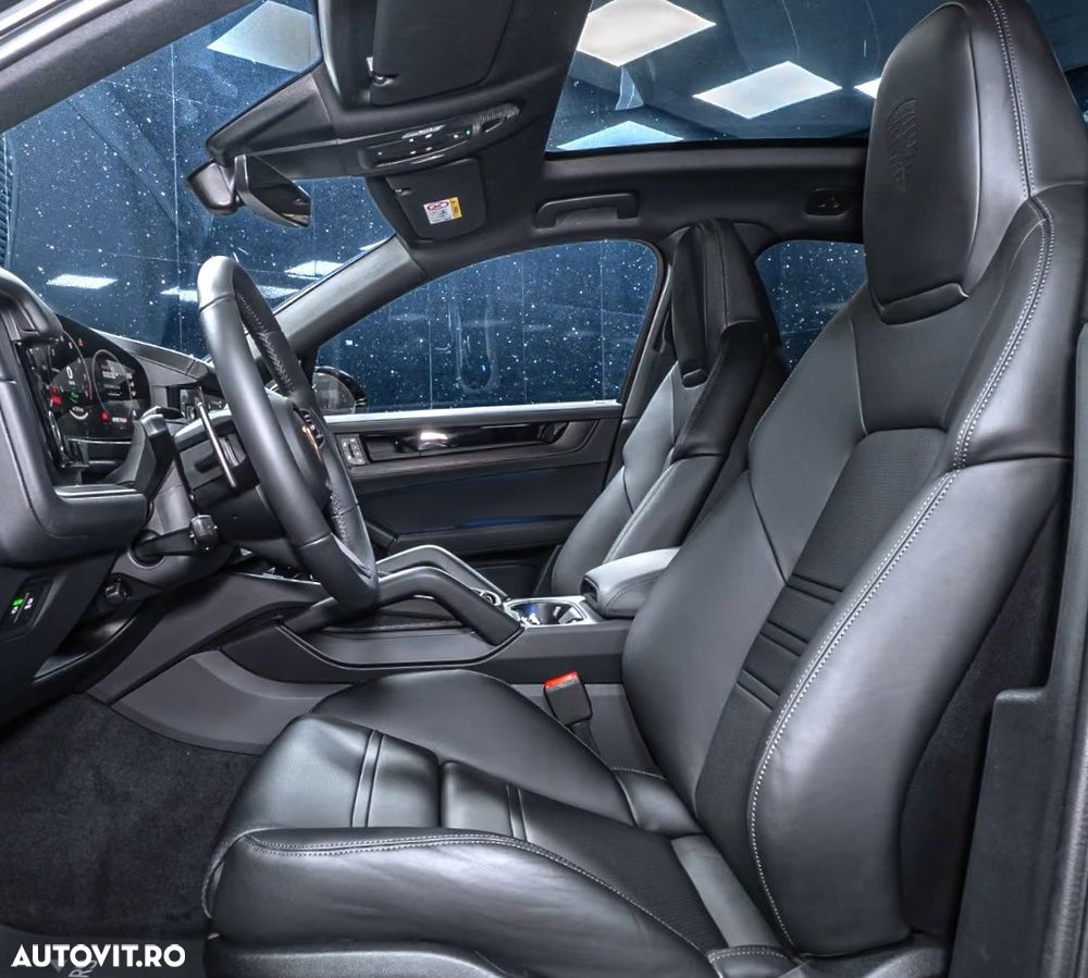 Porsche Cayenne E-Hybrid Tiptronic S Black Edition - 4