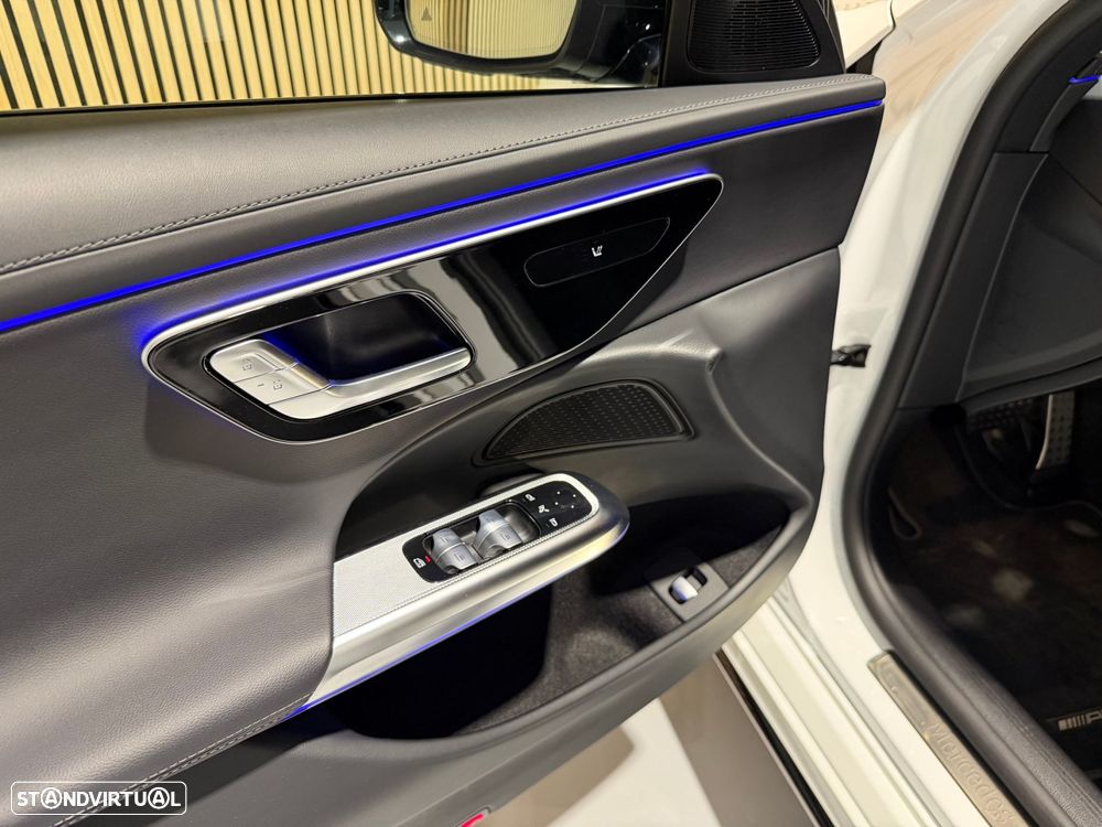 Mercedes-Benz E 300 de - 23