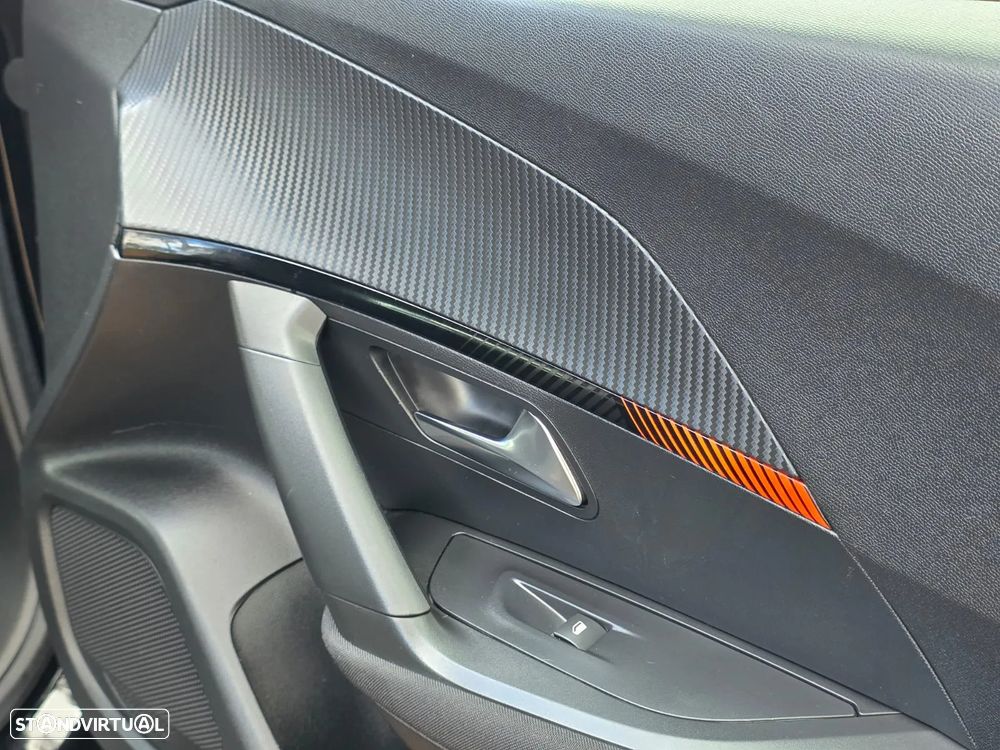 Peugeot 2008 PureTech 100 Active - 18
