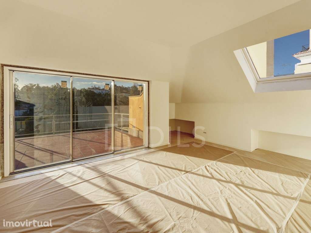 Moradia T6, remodelada, no centro do Estoril - Grande imagem: 5/60