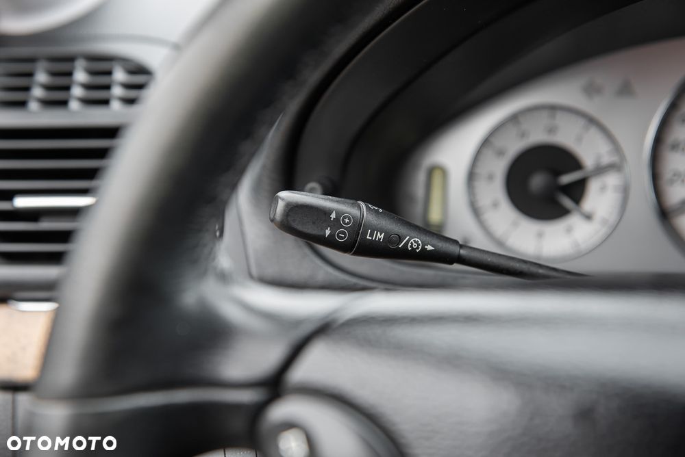 Mercedes-Benz Klasa E 220 CDI Automatik Avantgarde - 17
