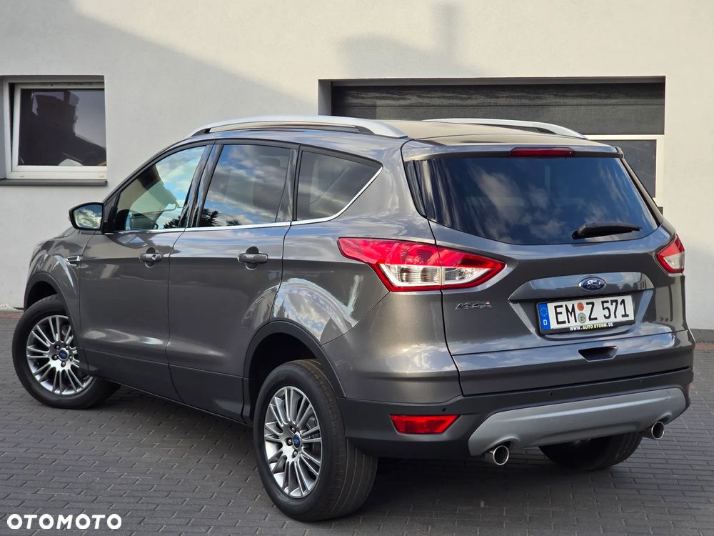 Ford Kuga 2.0 TDCi 2x4 Titanium - 14