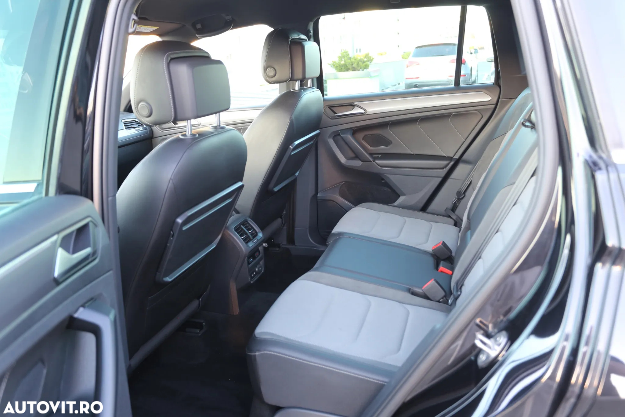 Volkswagen Tiguan 2.0 TDI 4Mot DSG Highline - 11