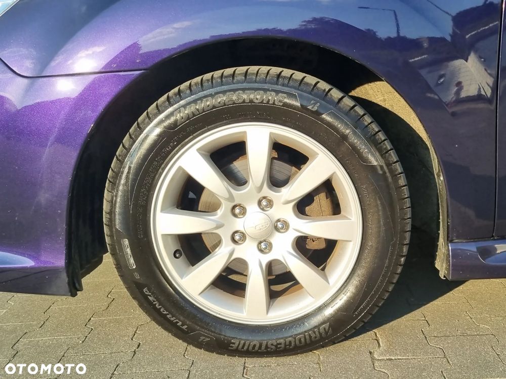 Subaru Legacy 2.0i Comfort Navi - 10