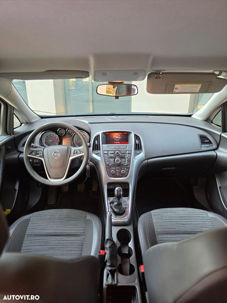 Opel Astra 1.4 Turbo ECOTEC Enjoy - 11