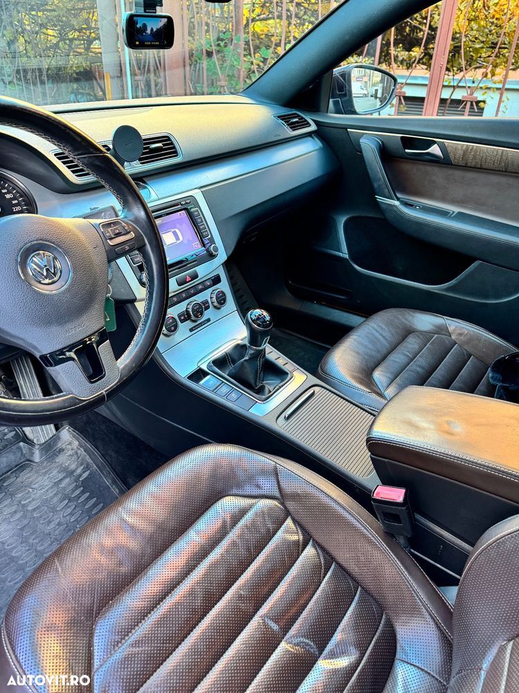 Volkswagen Passat Variant 2.0 TSI Exclusive - 27