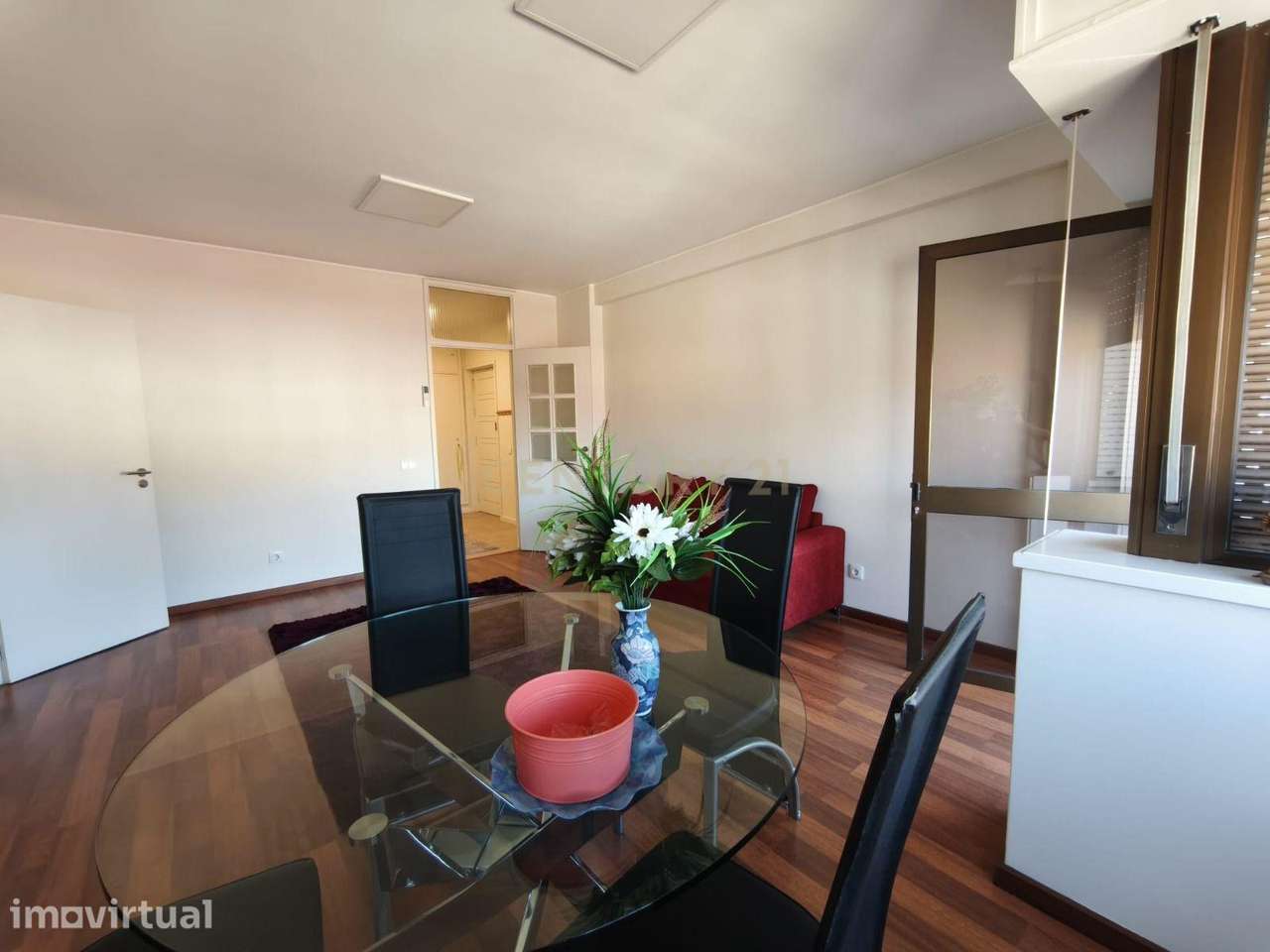 Apartamento T2 com 110m2 Renovado, Lug. Garagem ao Marquês - Grande imagem: 3/22