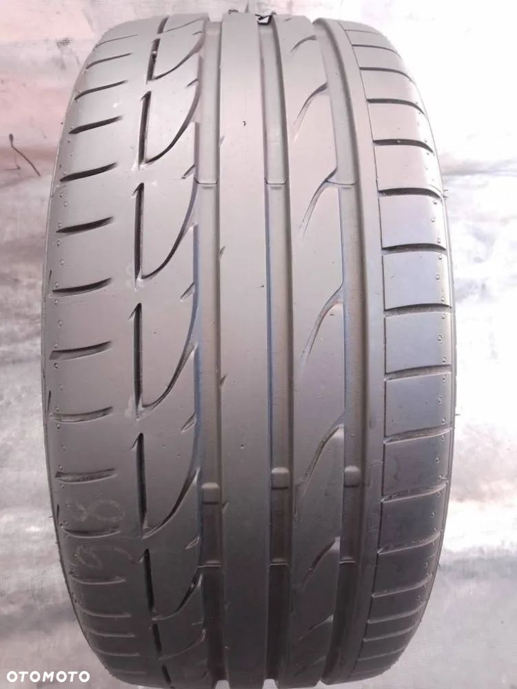 Bridgestone Potenza S001 225/35 R18 225/35 R18 87Y 2024 7-7.5mm - 1