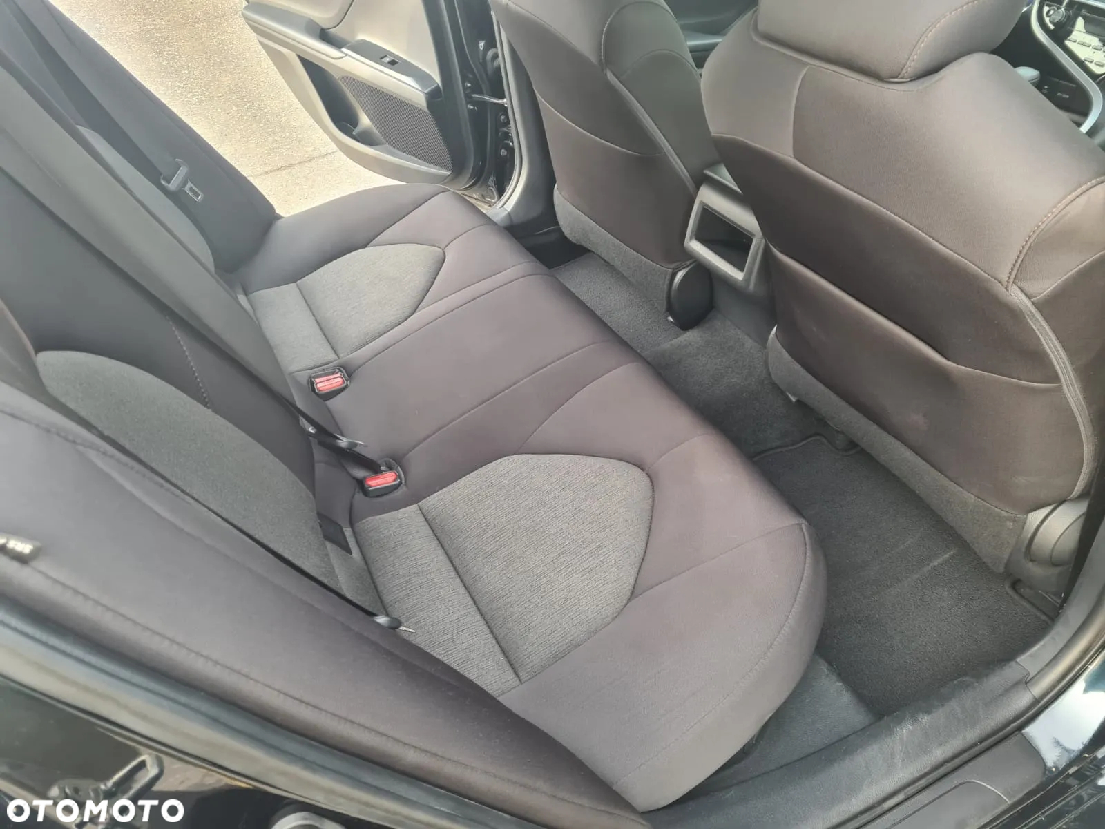 Toyota Camry - 8
