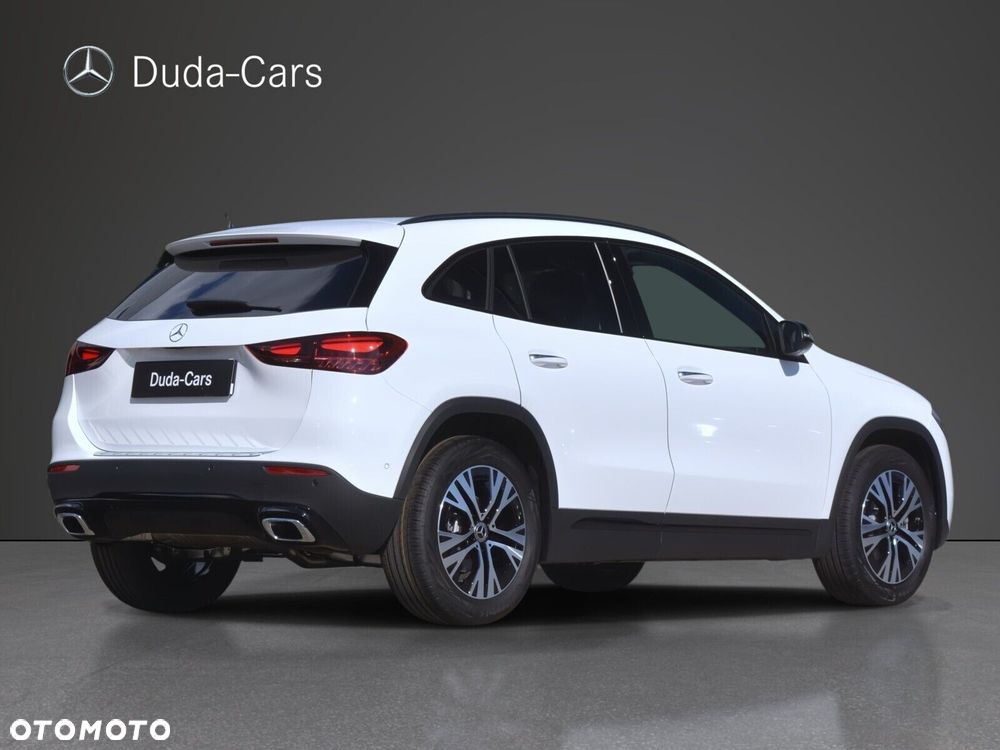 Mercedes-Benz GLA 200 Progressive - 3