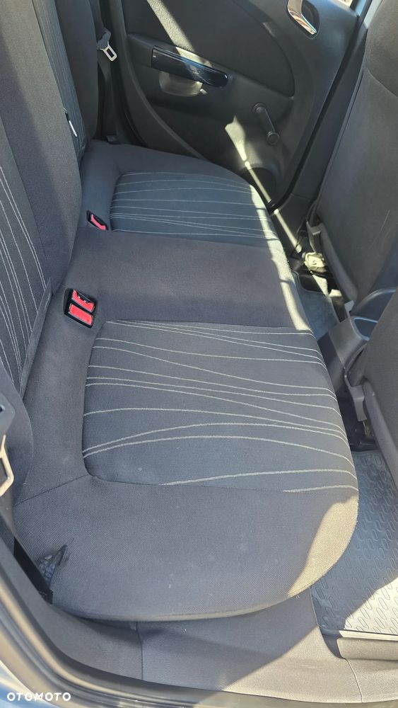 Opel Corsa - 20
