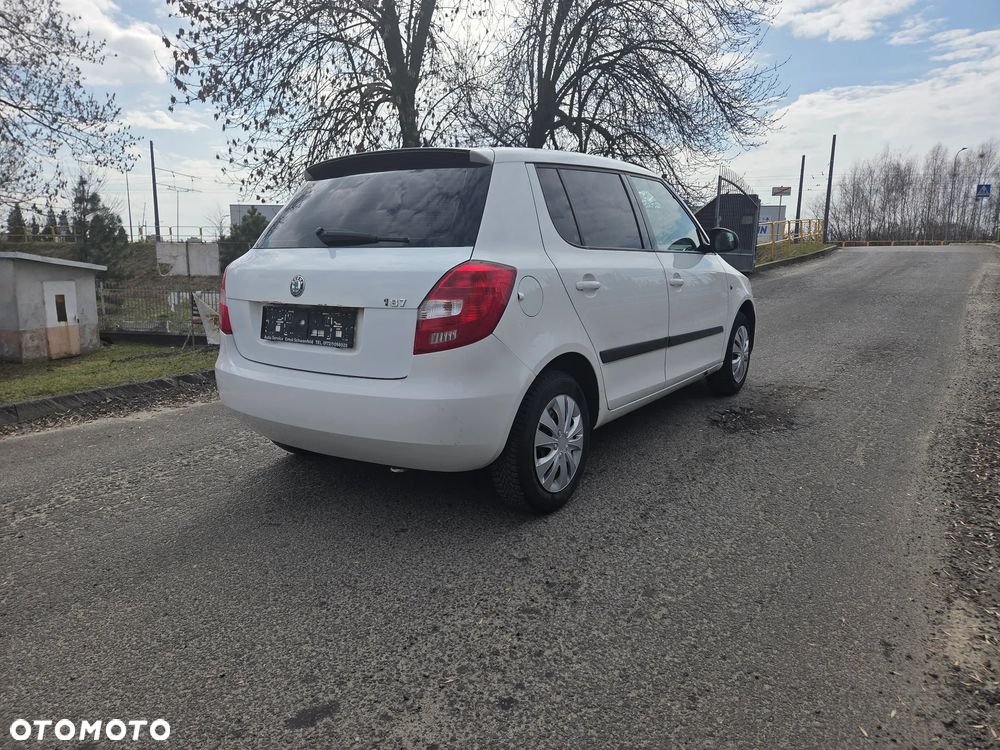 Skoda Fabia 1.2 HTP SPECIAL - 4