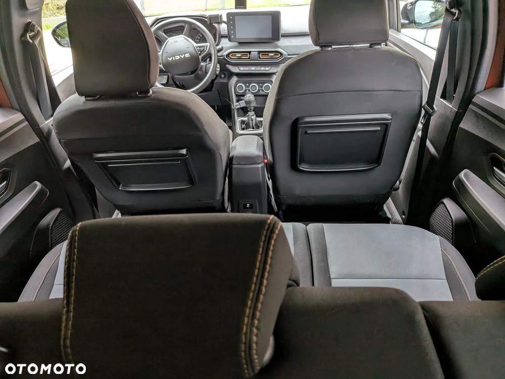 Dacia Jogger 1.0 TCe Extreme 7os - 31