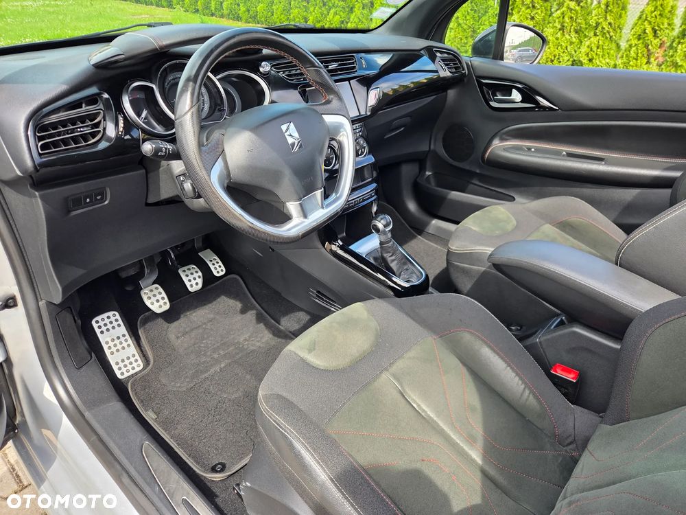 DS Automobiles DS 3 - 12