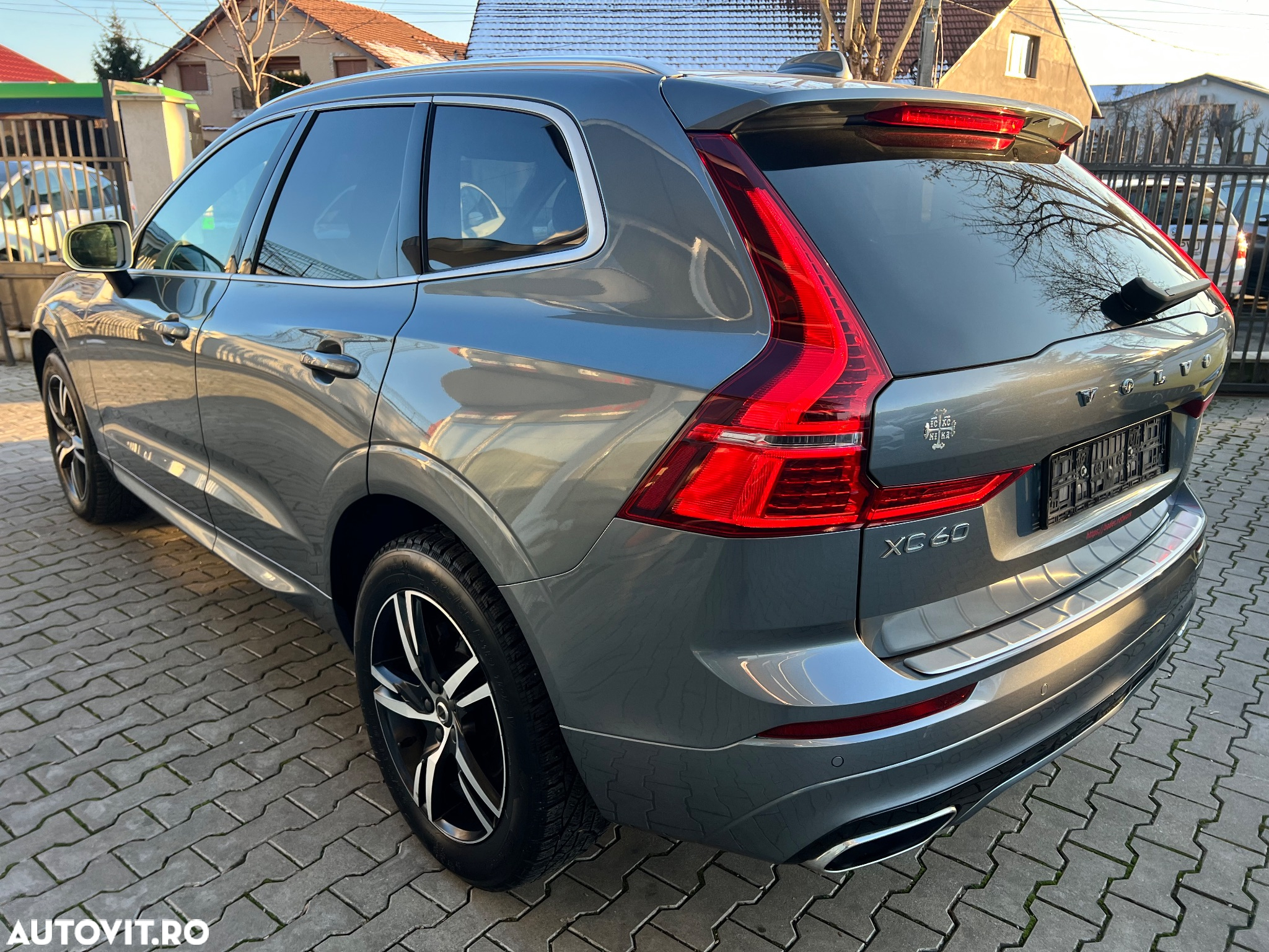 Volvo XC 60 D4 AWD Geartronic RDesign - 7