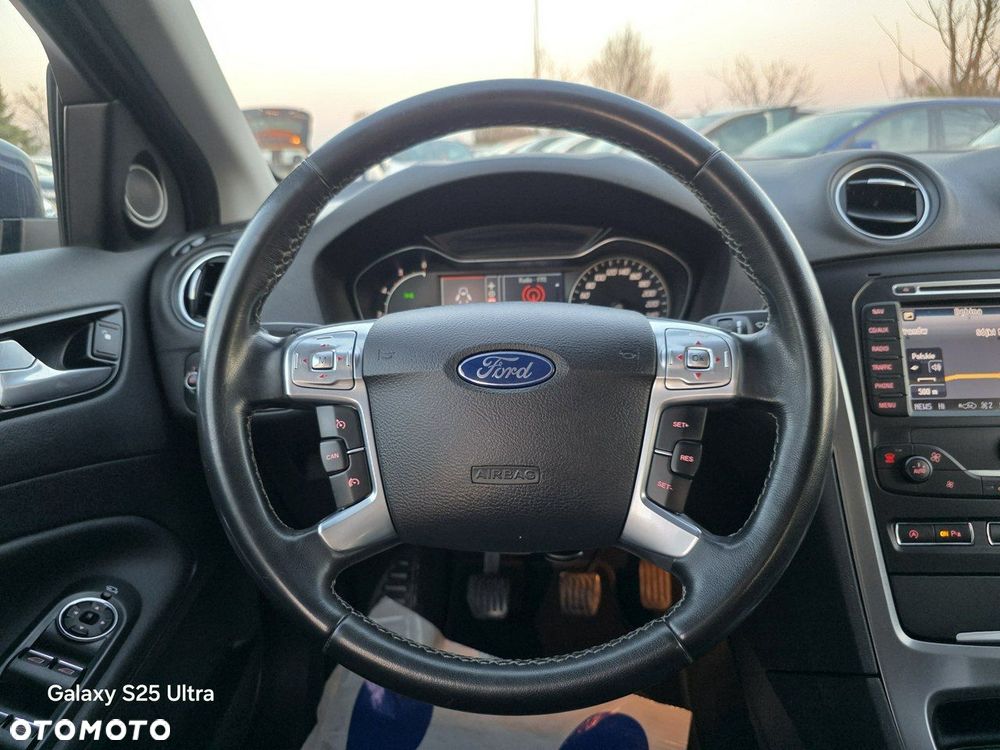 Ford Mondeo 1.6 TDCi ECOnetic Titanium - 38