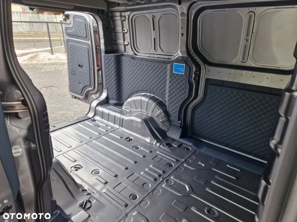 Kia PV5 - 21