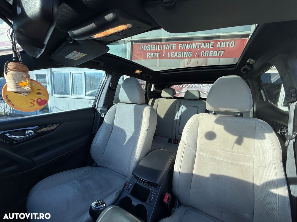 Nissan Qashqai 1.6 DCI 4 x 4 DPF Start/Stop tekna - 11