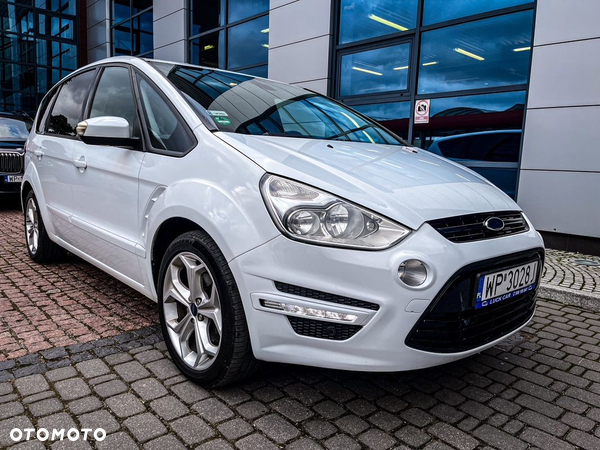 Ford S-Max 2.0 TDCi DPF Titanium