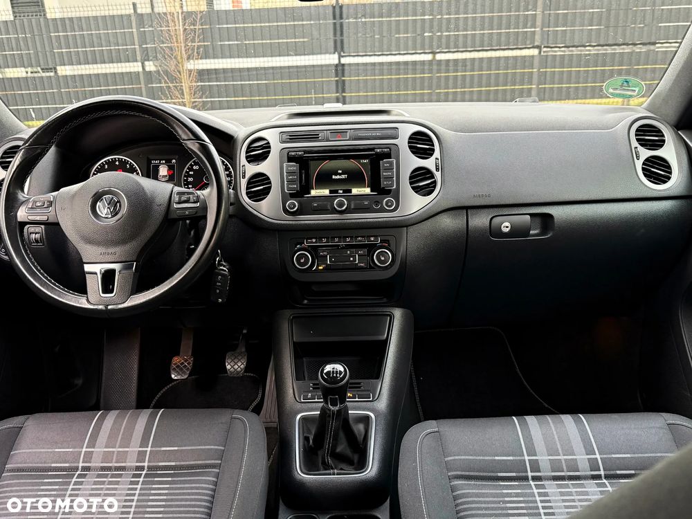Volkswagen Tiguan 1.4 TSI BlueMotion Technology Lounge Sport & Style - 27