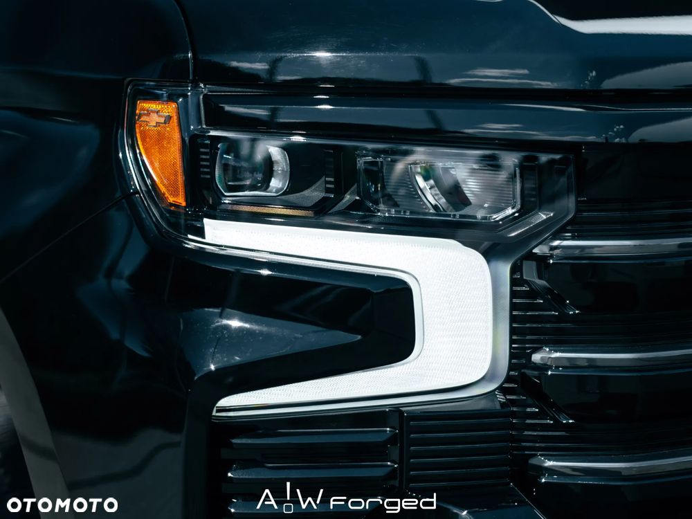 Chevrolet Silverado - 16