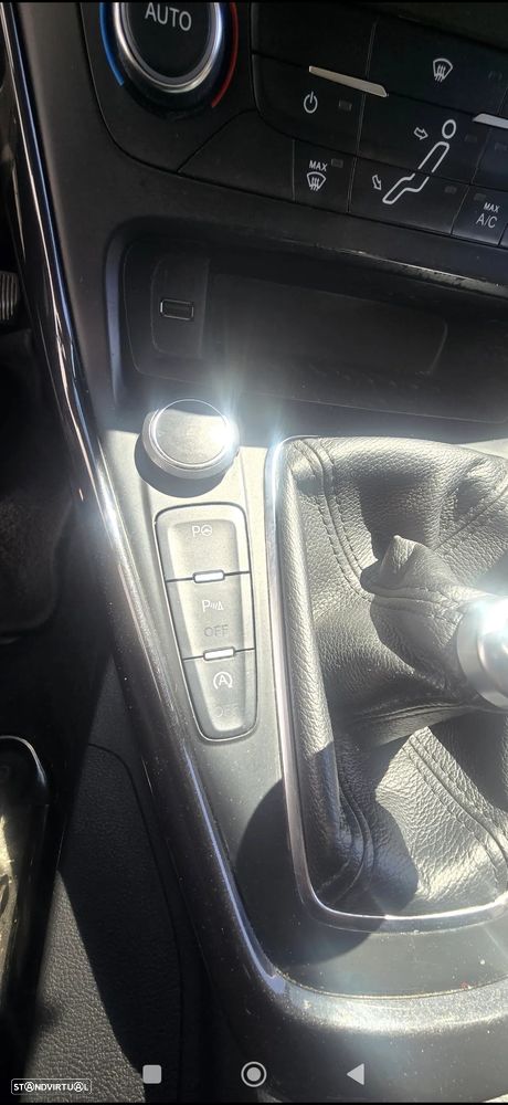 Ford Focus SW 1.5 TDCi EcoBlue Business - 12