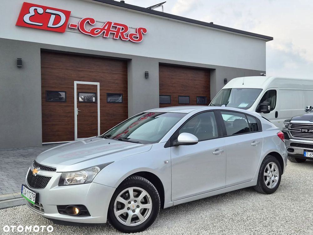 Chevrolet Cruze - 1