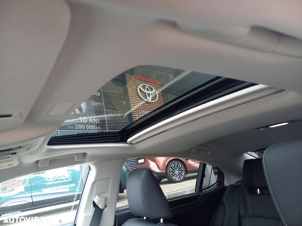 Lexus Seria ES 300h 2.5 TNGA HV 25H- 4X2 CVT Luxury - 25