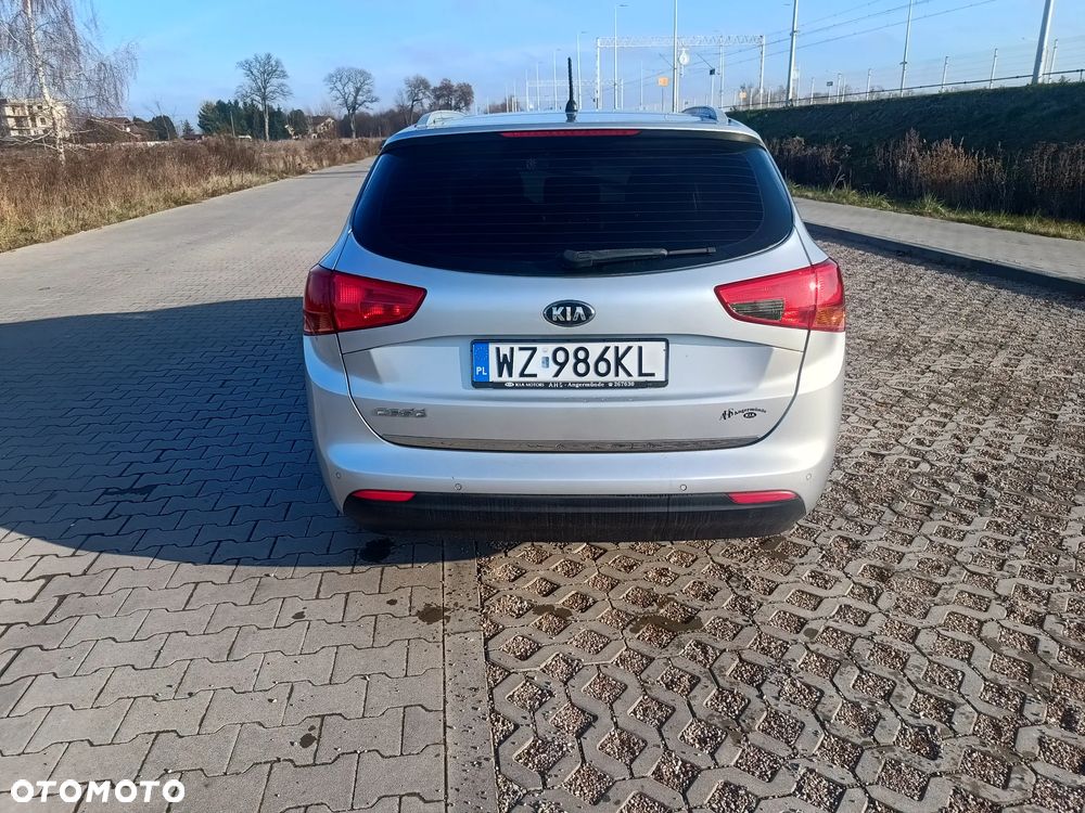 Kia Ceed - 9