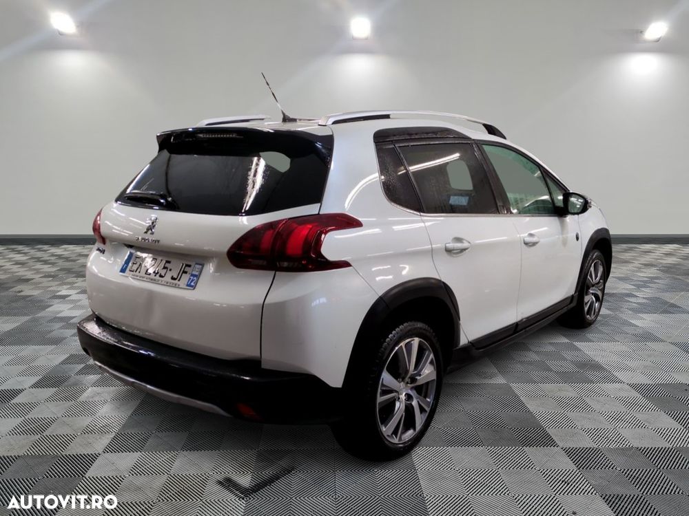 Peugeot 2008 - 5