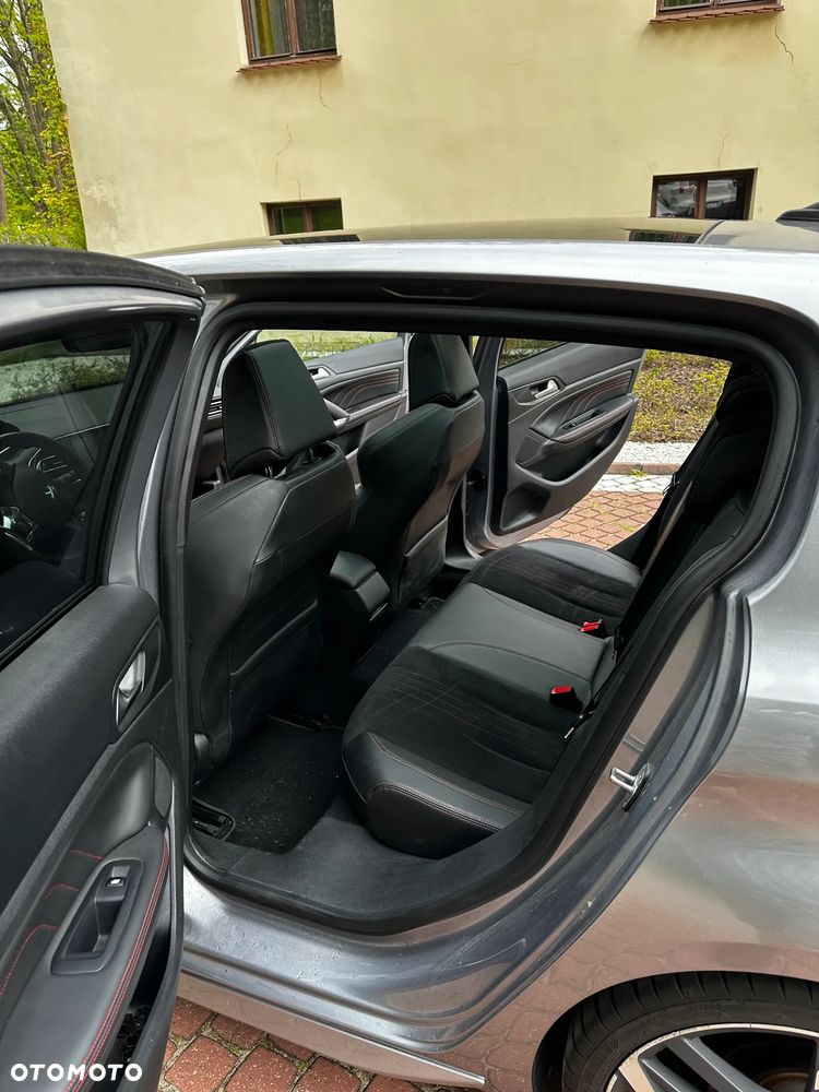 Peugeot 308 1.6 e-THP GTi by Sport S&S - 9