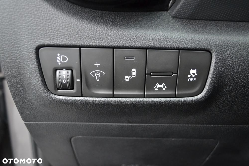 Hyundai Kona 1.6 T-GDI Premium 4WD DCT - 16